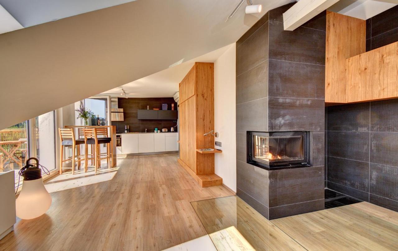 Apartment Tadeas Stozec